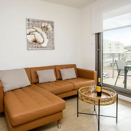 Apartment Marina Real Iii-4 By Interhome